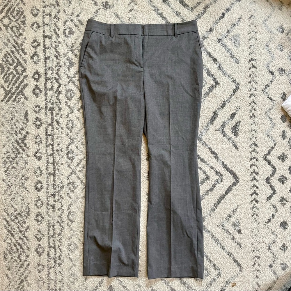 Ann Taylor Curvy slacks in gray